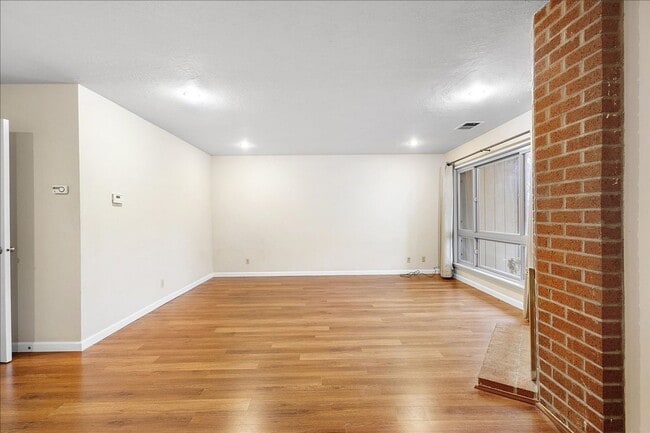 Photo - 3310 Fir Ave Townhome