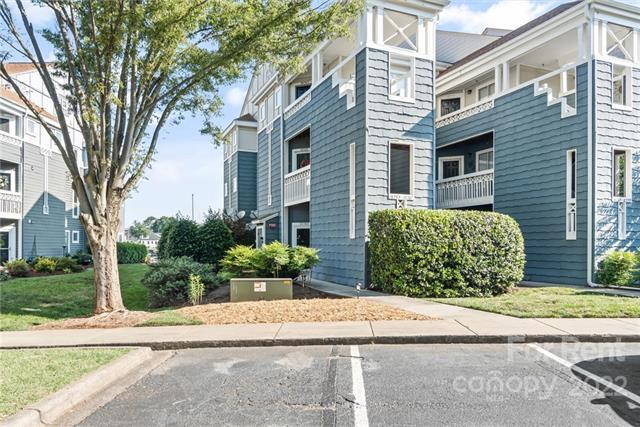 Building Photo - 18767 Vineyard Point Ln
