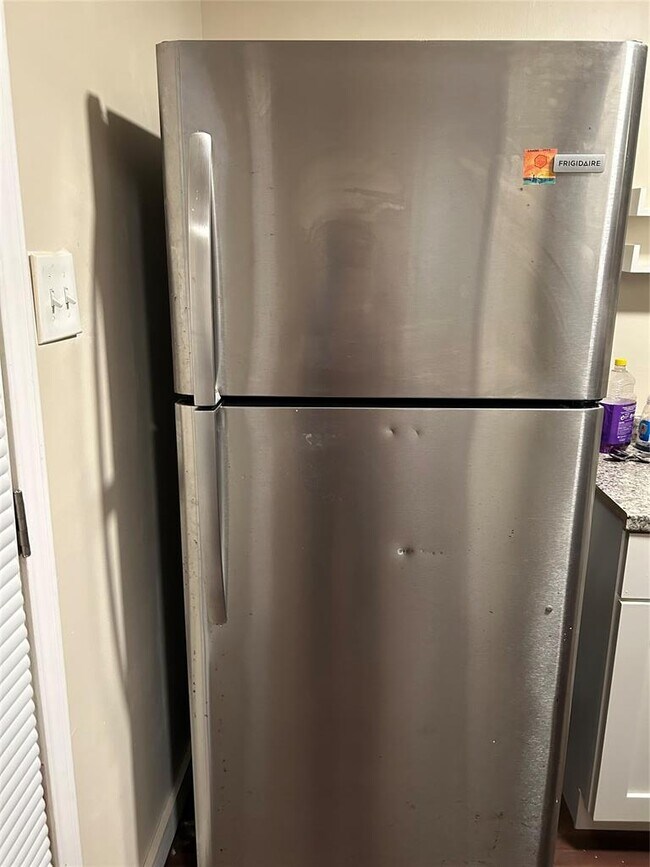 Foto del edificio - 914 Gene Johnson St