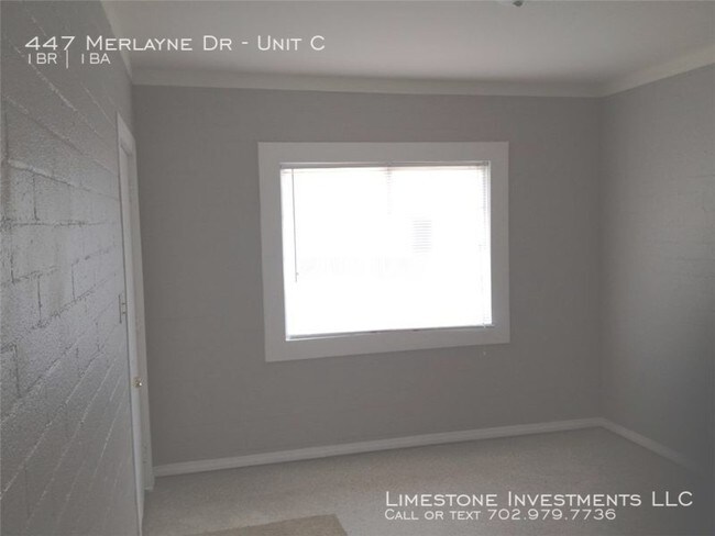 Building Photo - 447 E Merlayne Dr