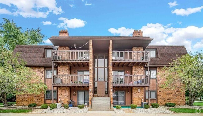 The Mansards Apartments In Griffith Indiana For Rent by Private Owner in Griffith IN - 1 Listings Available