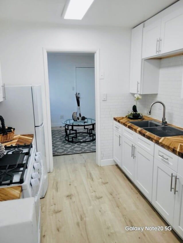 "Brand new" Cottage! 1-BR + den, totally ... - "Brand new" Cottage!  1-BR + den, totally ...