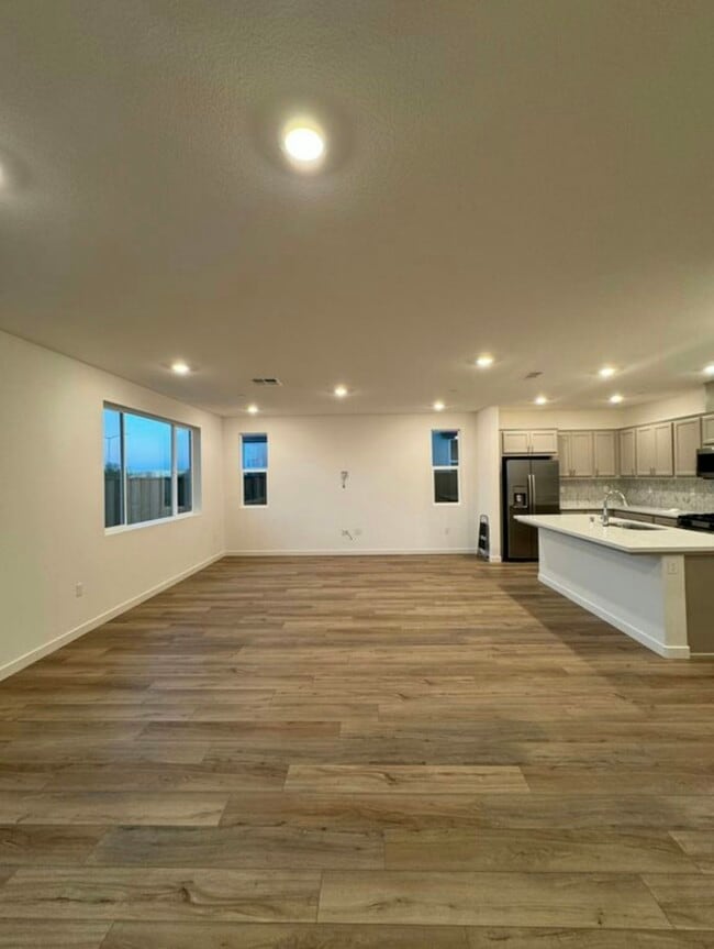 Building Photo - 5395 Shenandoah Vly Ln