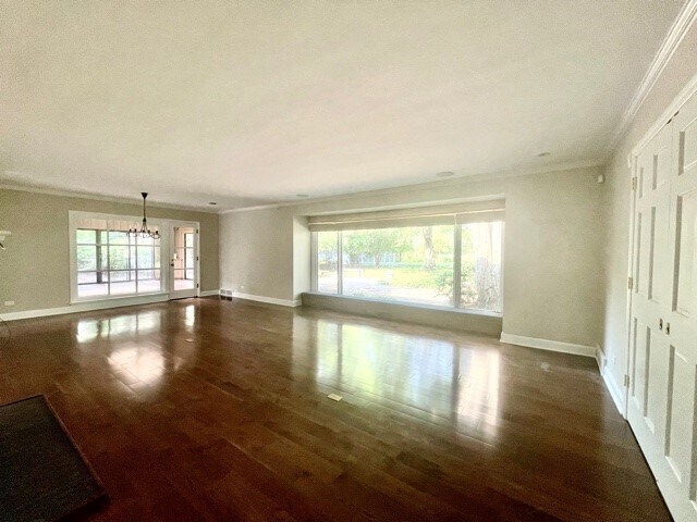 Foto del edificio - 840 Heather Ln