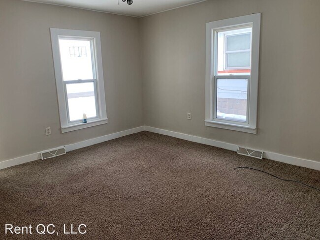 Foto del edificio - 2 br, 1 bath House - 624 1st Ave