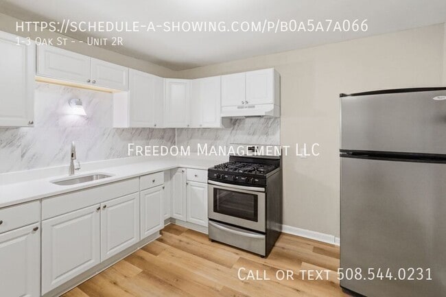 Building Photo - 1-3 Oak St --Unit 2R