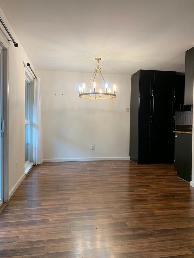 Foto del edificio - 2 Bedroom 1 Bathroom available in San Jose