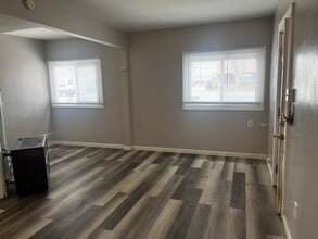 Building Photo - 312-314 W Beaver Ave