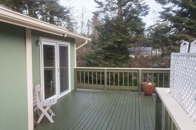 Foto del edificio - 1205 NW Crosby Ave