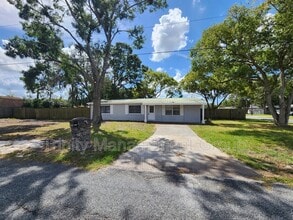 Building Photo - 7826 Bolam Ave