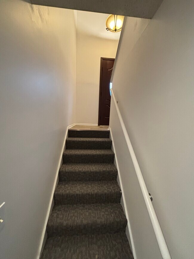 Foto del edificio - 607 Spruce Ave