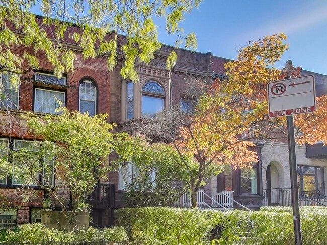 Building Photo - 5203 S Dorchester Ave