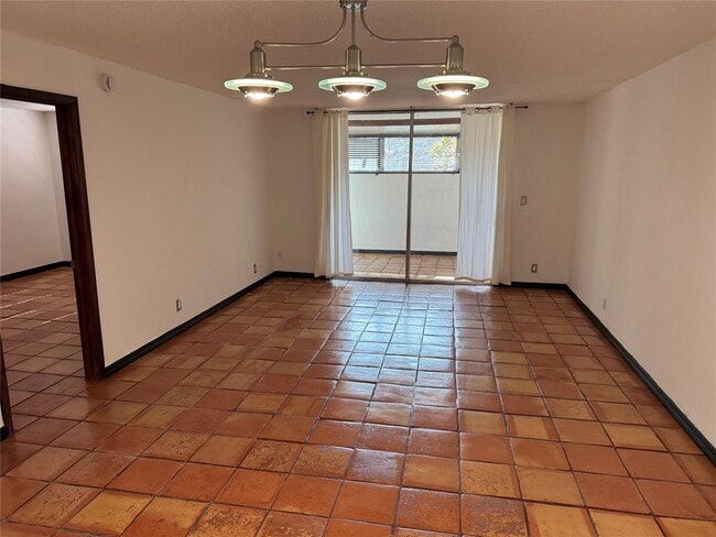 Building Photo - 406 NW 68th Ave