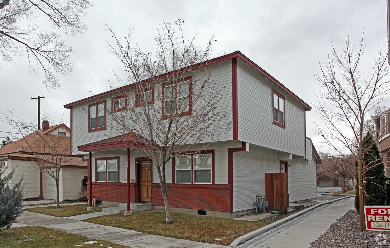 Foto principal - 611 Elko Ave