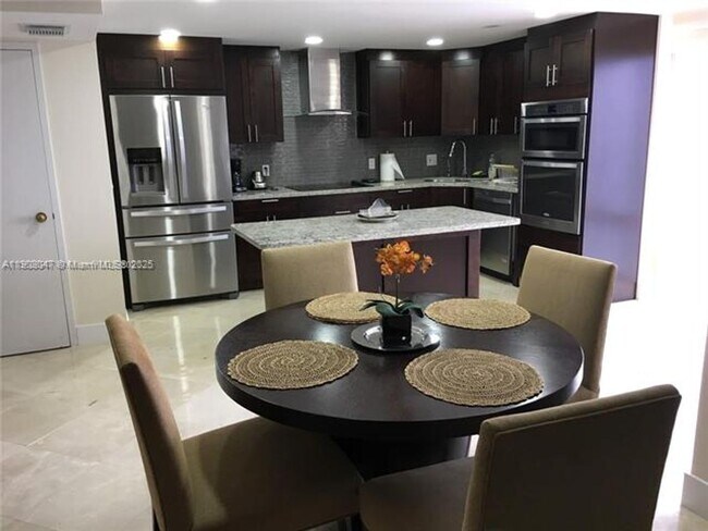 Foto del edificio - 881 Ocean Dr