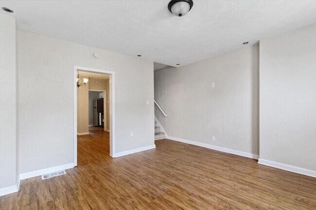 Foto del edificio - Coming Soon - Spacious 3 Bedroom, 1.5 Bath...