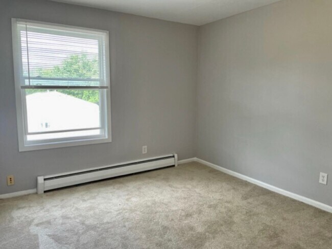 Foto del edificio - Amazing 2 Bed/1 Bath upstairs apartment in...