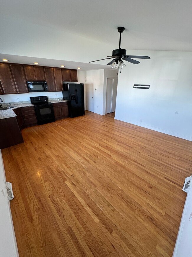 Foto del edificio - THREE BEDROOM Detached TWIN