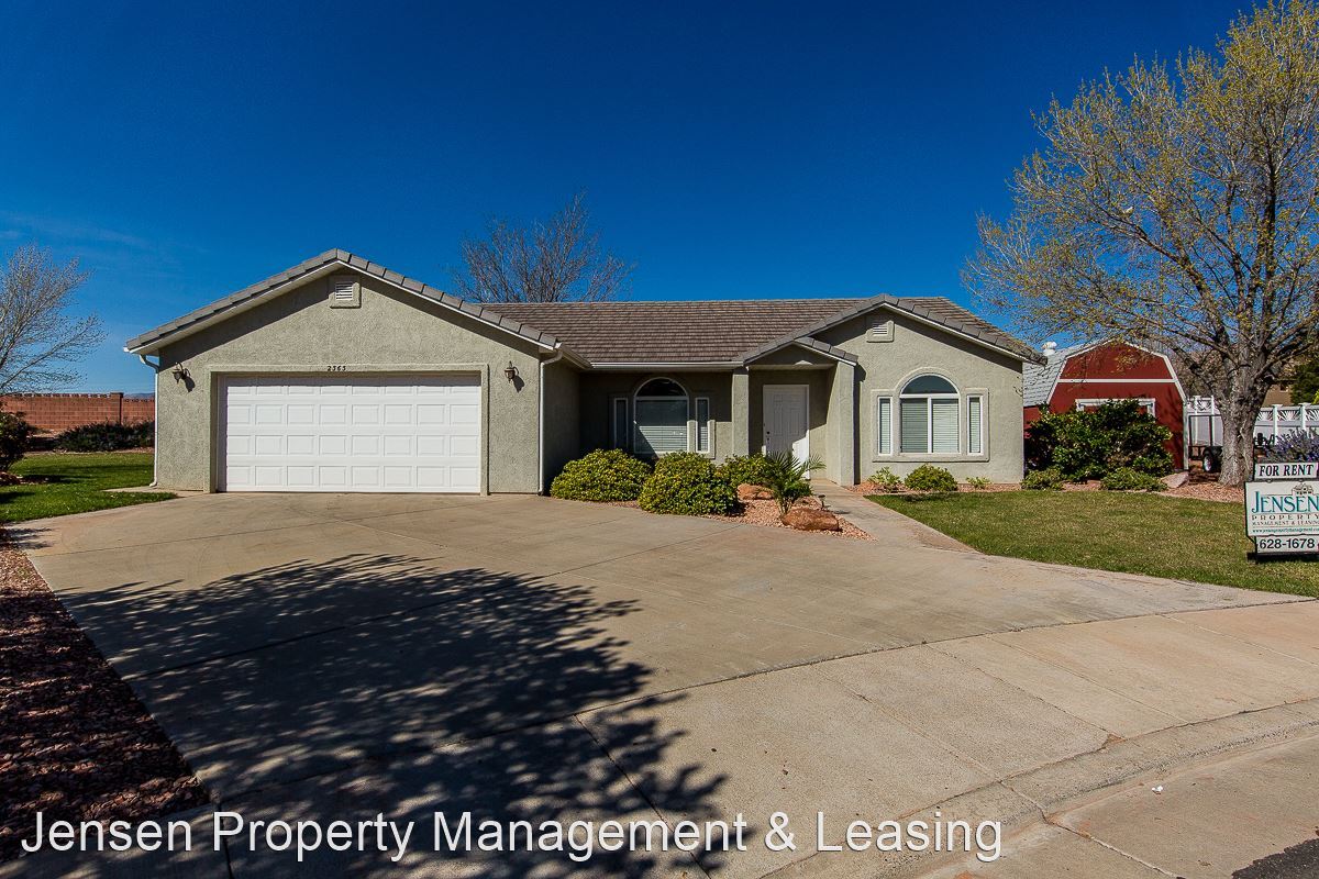 3 br, 2 bath House 2363 West 1710 North House Rental in St