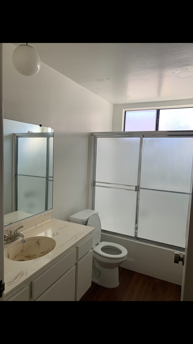 Bathroom - 21121 Bassett St #2 Canoga Park, Ca 91303