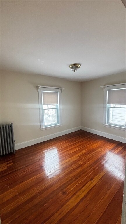 Foto del edificio - 323 Arlington St