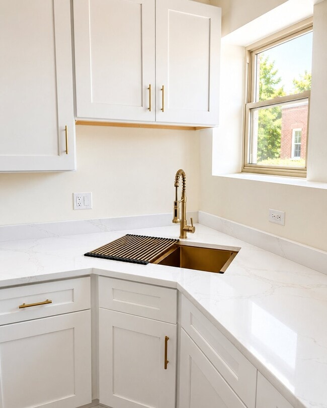 Photo - 7943 S Vernon Ave (Chicago, IL) Apartment
