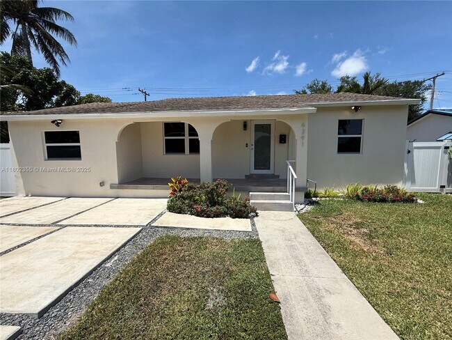 Building Photo - 6391 SW 39th St