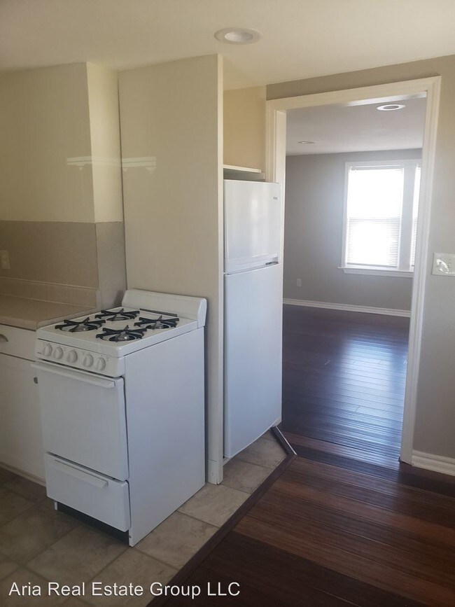 Foto del edificio - 914-916 W Brooks St
