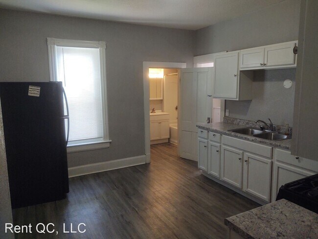Building Photo - 3 br, 1 bath House - 1709 W 9th St