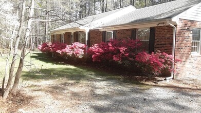 Building Photo - 11110 Hames Ln