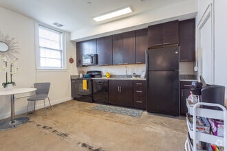 1BR,1BA,-591SF - Whittaker Place Apartments