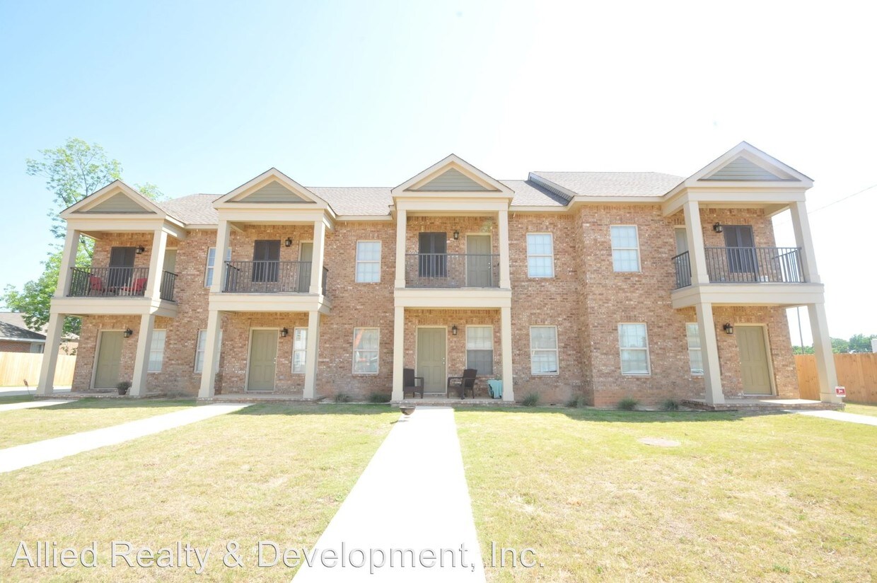 Foto principal - 318-318 Wesley Pl