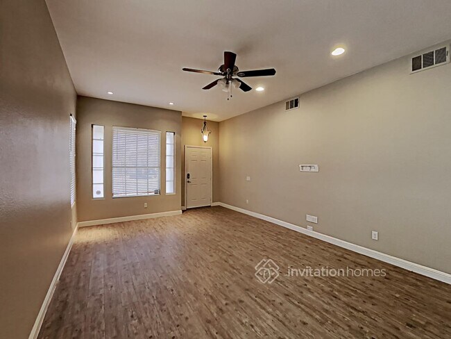 Building Photo - 7113 Wonderberry St