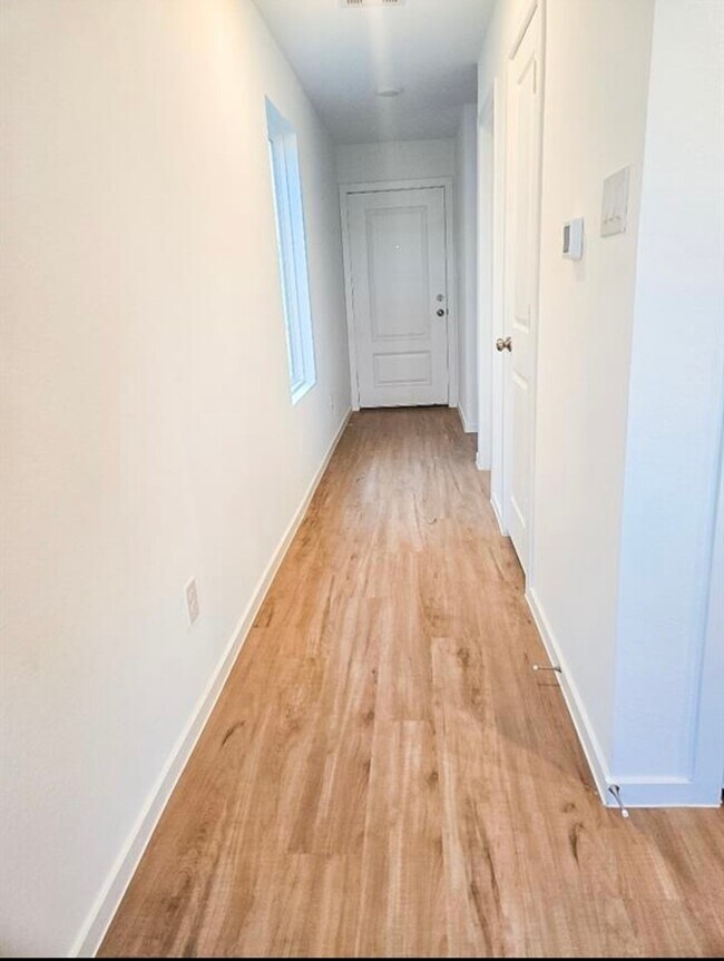 Foto del edificio - 18695 San Salvo Dr