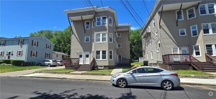 Building Photo - 320 4th Ave