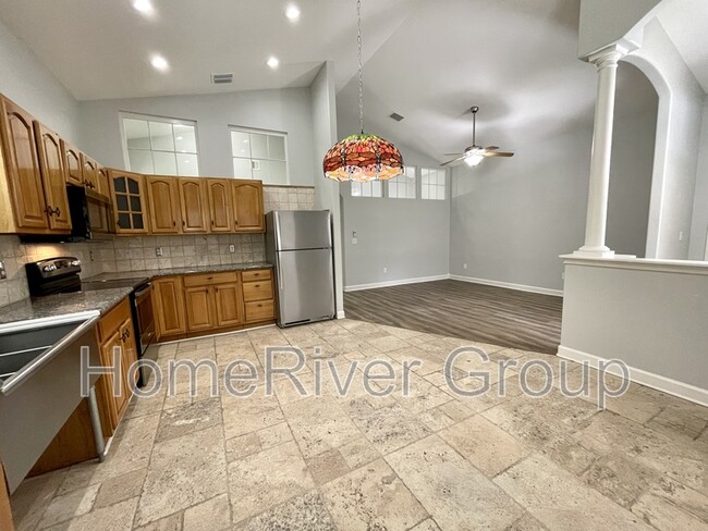 Foto del edificio - 5753 Eden Ln