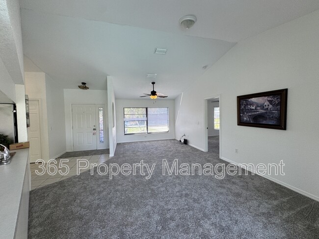 Foto del edificio - 4058 Kinney St