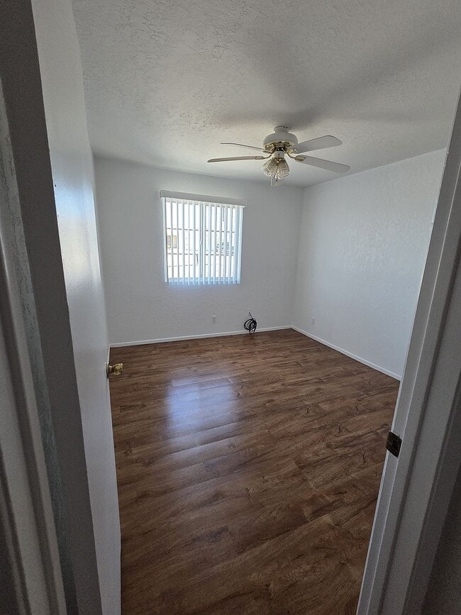 Building Photo - 2660 Smoketree Ave N