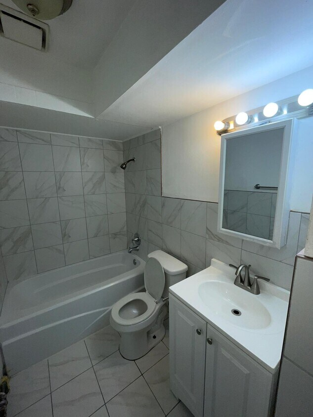 Primary Photo - 71 Butler St