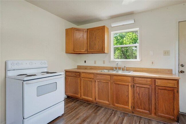 Foto del edificio - 400 Robertson St