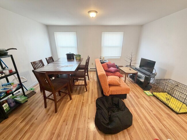 Foto del edificio - 40 Colchester Ave