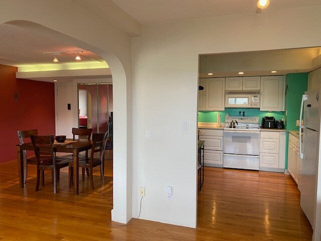 Foto del edificio - 1731 Beacon St