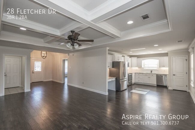 Foto del edificio - 28 Fletcher Dr