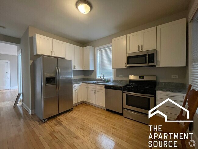 Building Photo - 2515 N Kilbourn Ave