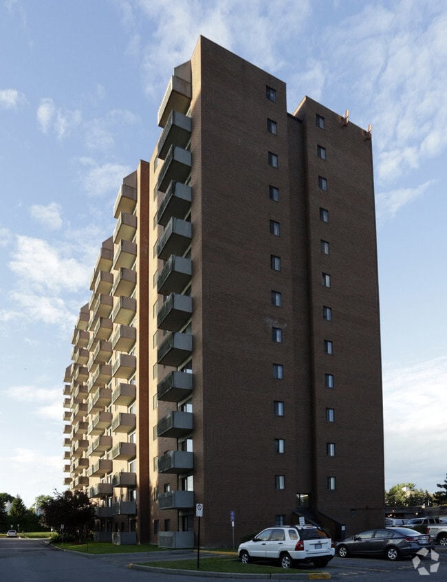 Building Photo - The Woodbine