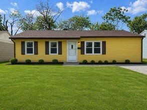 Building Photo - 725 St Norbert Dr