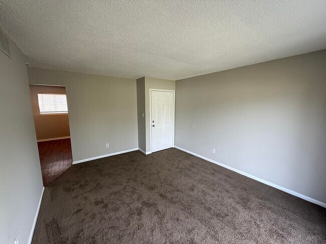 Foto del edificio - 7221 N Moberly Dr