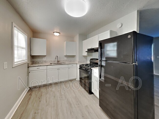 Building Photo - 2838 Cardo Dr NW