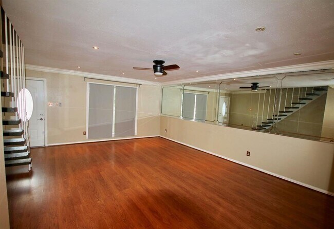 Foto del edificio - 8114 Fondren Rd