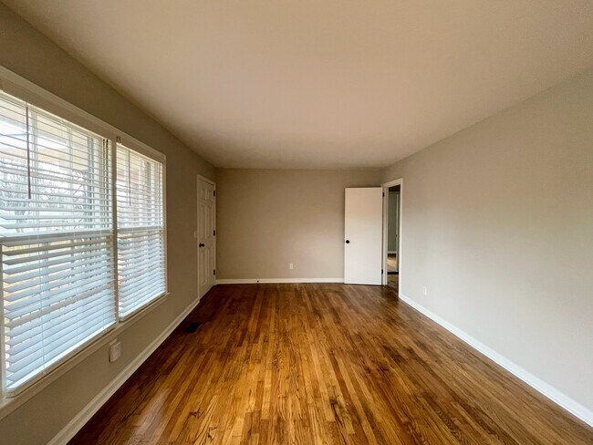 Foto del edificio - 615 Austin Dr NW